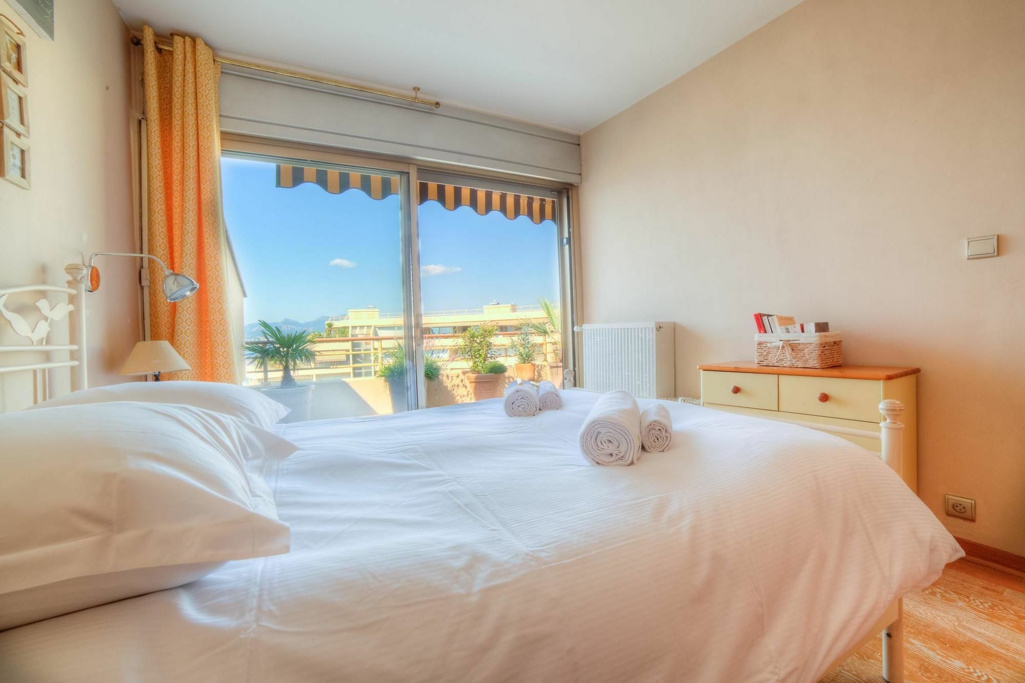 Le Cygne 1 Apartment *