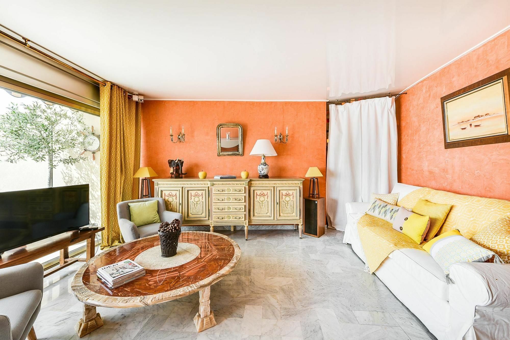 Le Cygne 1 Apartment
